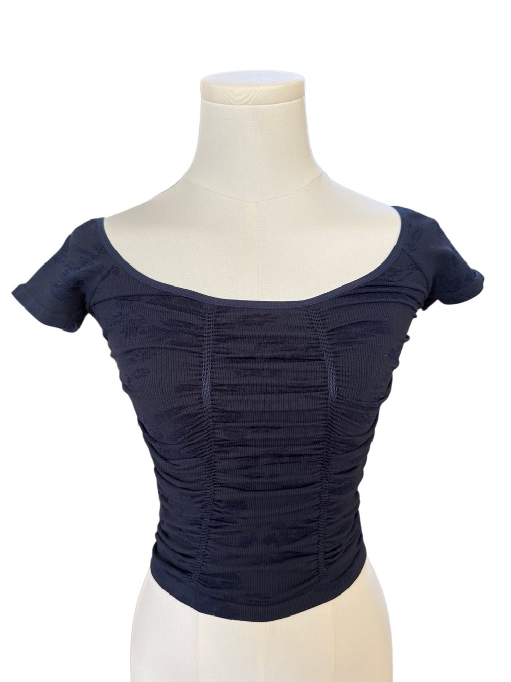 Intimately Free People Gotta Be You Seamless Tee Navy Ruched Scoopneck XS/S